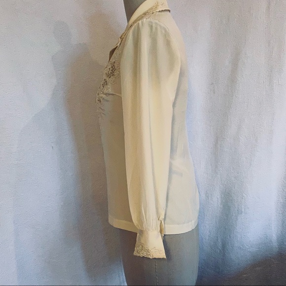 Vtg Pure silk XS pale yellow Chinese hand embroidered long sleeve blouse. NWT - Picture 2 of 9